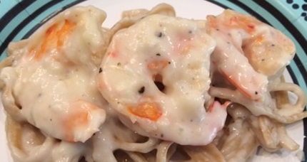Cheesy Garlic Shrimp Alfredo Cheesy Garlic Shrimp Alfredo